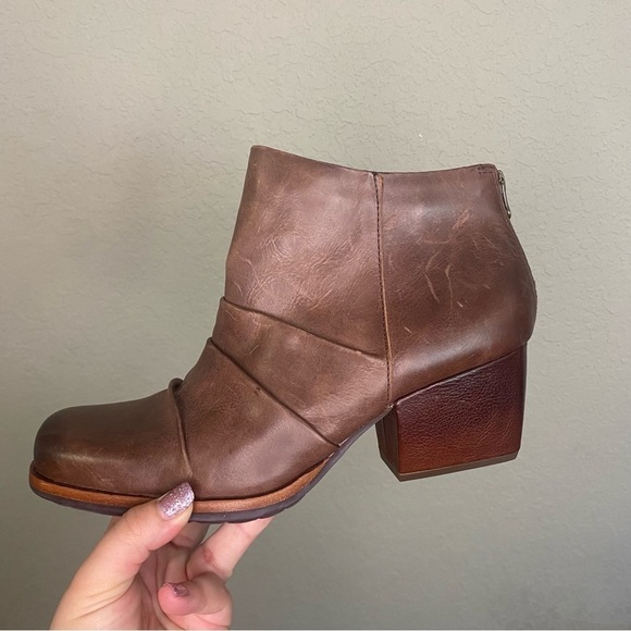 Kork Ease Brown Leather Kissel Heeled Ankle Boots. Size 9.5. - Picture 2 of 11
